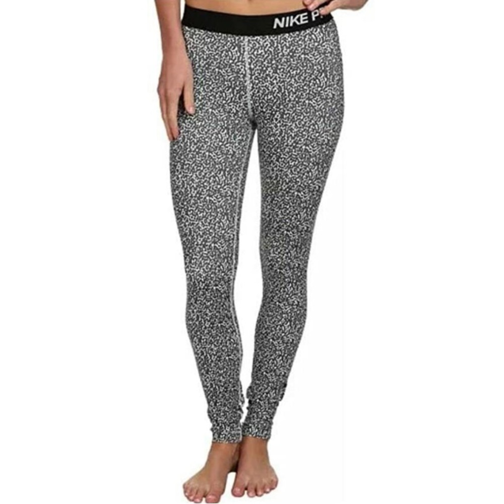 Women’s Nike Pro Workout Leggings
